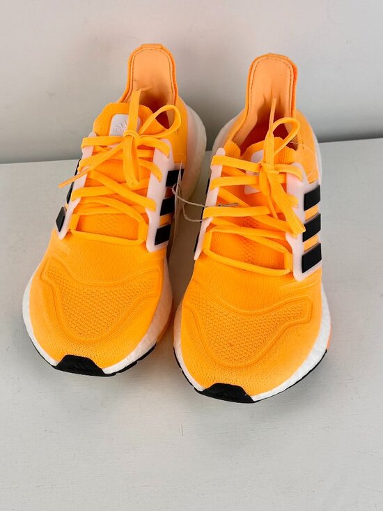 Men\'s 8.5 -  Adidas UltraBoost 22 Flash Orange Running Shoes - HR1029 main image 7